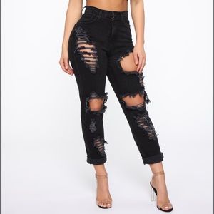 Fashion Nova Driving Me Crazy Boyfriend Jeans